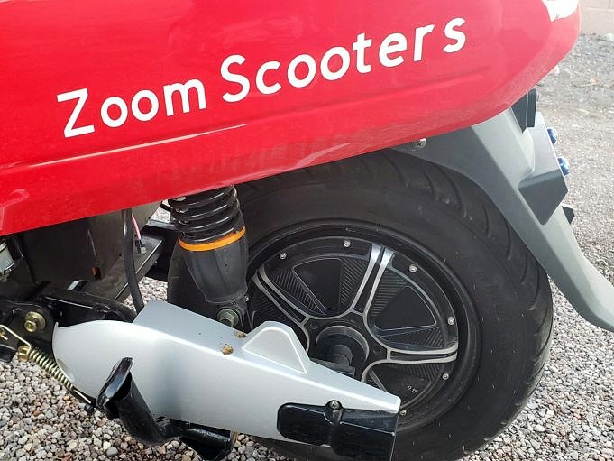 Eerste Indrukken Van De Zoom Elektrische Scooter